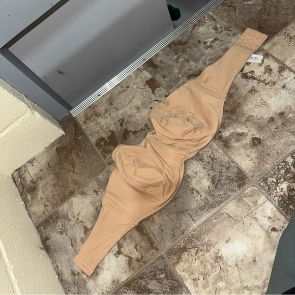 Women’s Delimira Brand Nude Strapless Soft Comfy Bandeau Bra size 34E - Picture 13 of 14